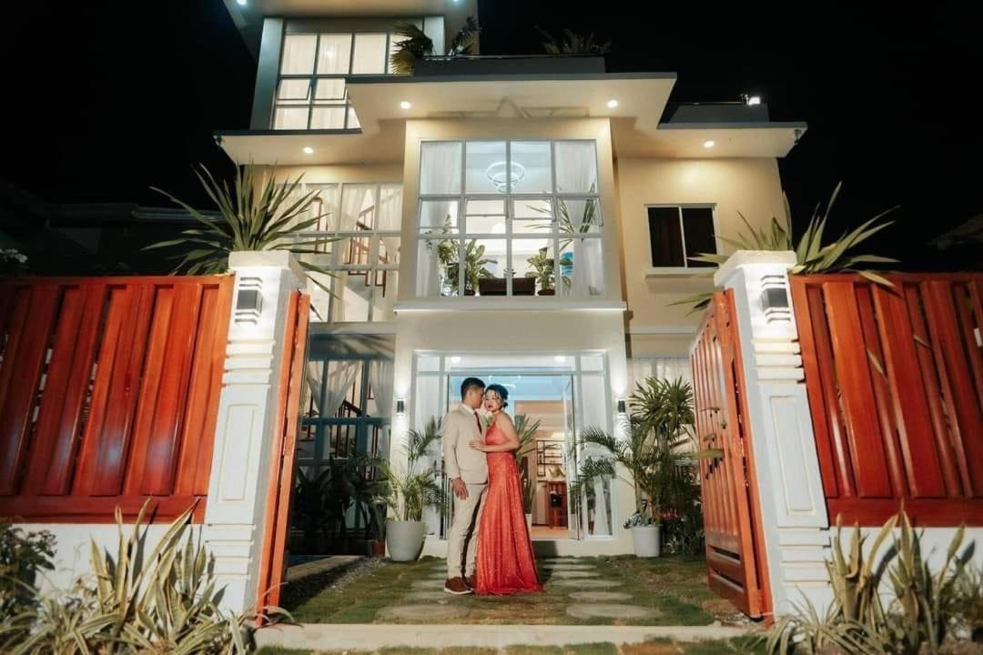 Rich-Vania Suites General Luna  Exterior photo